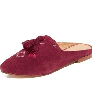 Soludos Palazzo Suede Aztec Design Size 10 Mules with Tassels. Color- Wine.